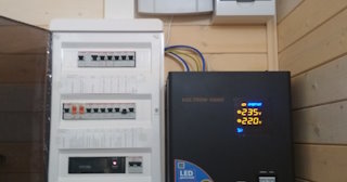 Установка и подключение стабилизаторов напряжения от 567 руб в Гулькевичах - ЭлектроГль